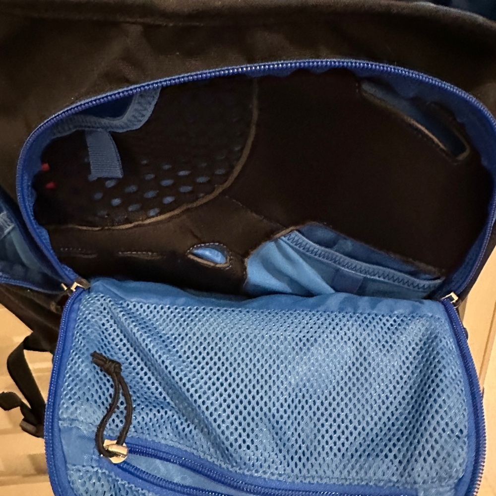 Osprey backpack - Picture 5 of 7
